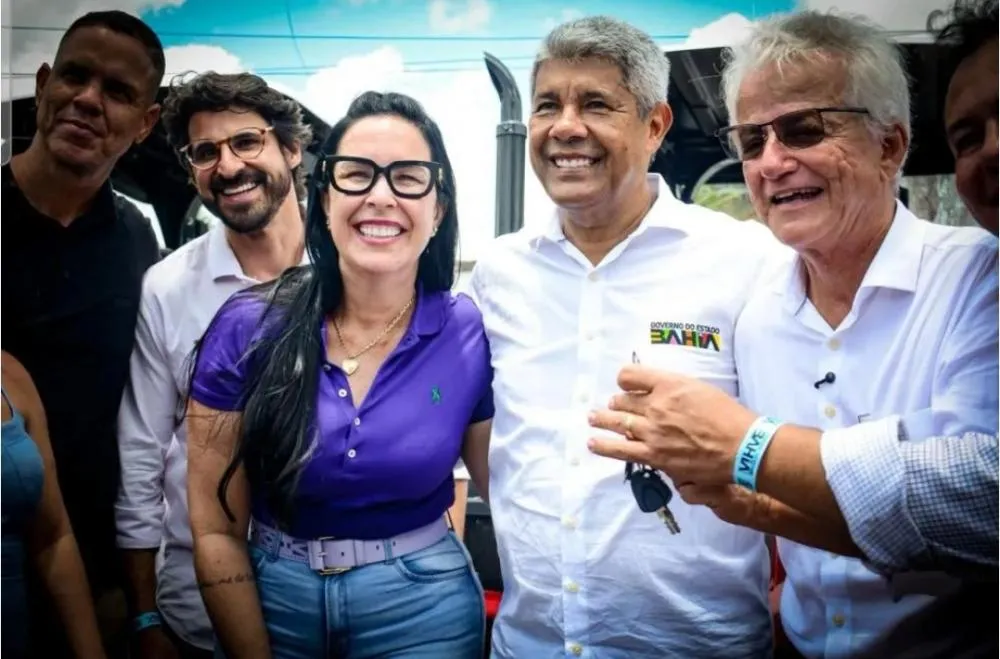 Ludmilla Fiscina acompanha governador Jerônimo em Araçás e destaca investimentos que fortalecem o município