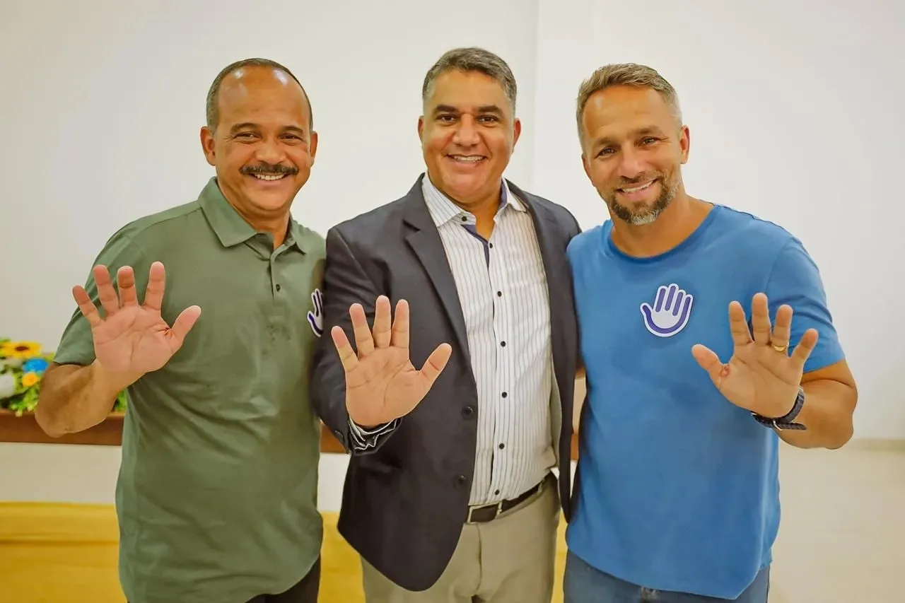  Candidato a prefeito em 2020, Oziel declara apoio a Flávio Matos e tentará vaga na Câmara